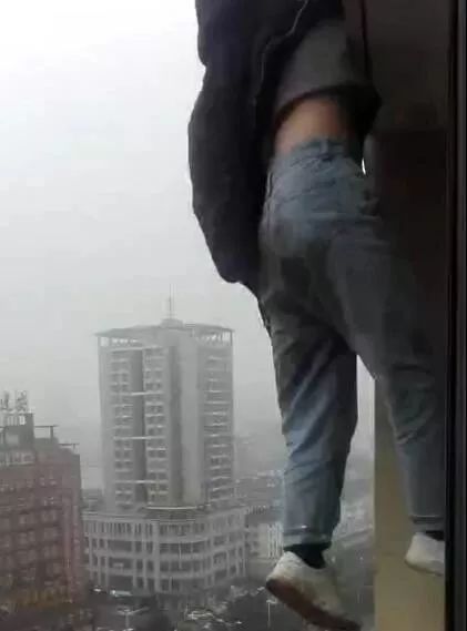 绝杀！守望尽头一幕惊魂瞬间(绝境追击2023免费观看中文版)