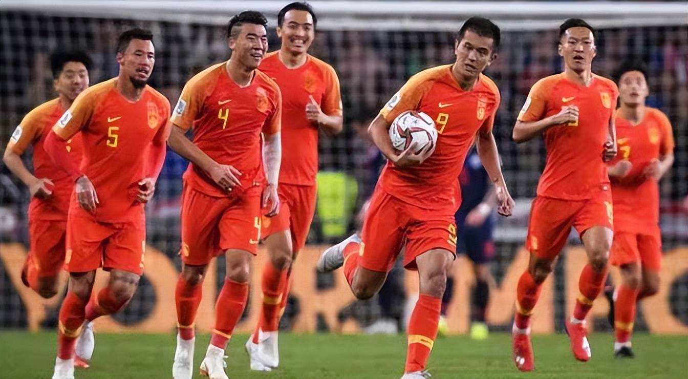 包含1比0小胜！中国队东亚杯收官战告捷，久帅下课，阿根廷少帅能救国足？的词条