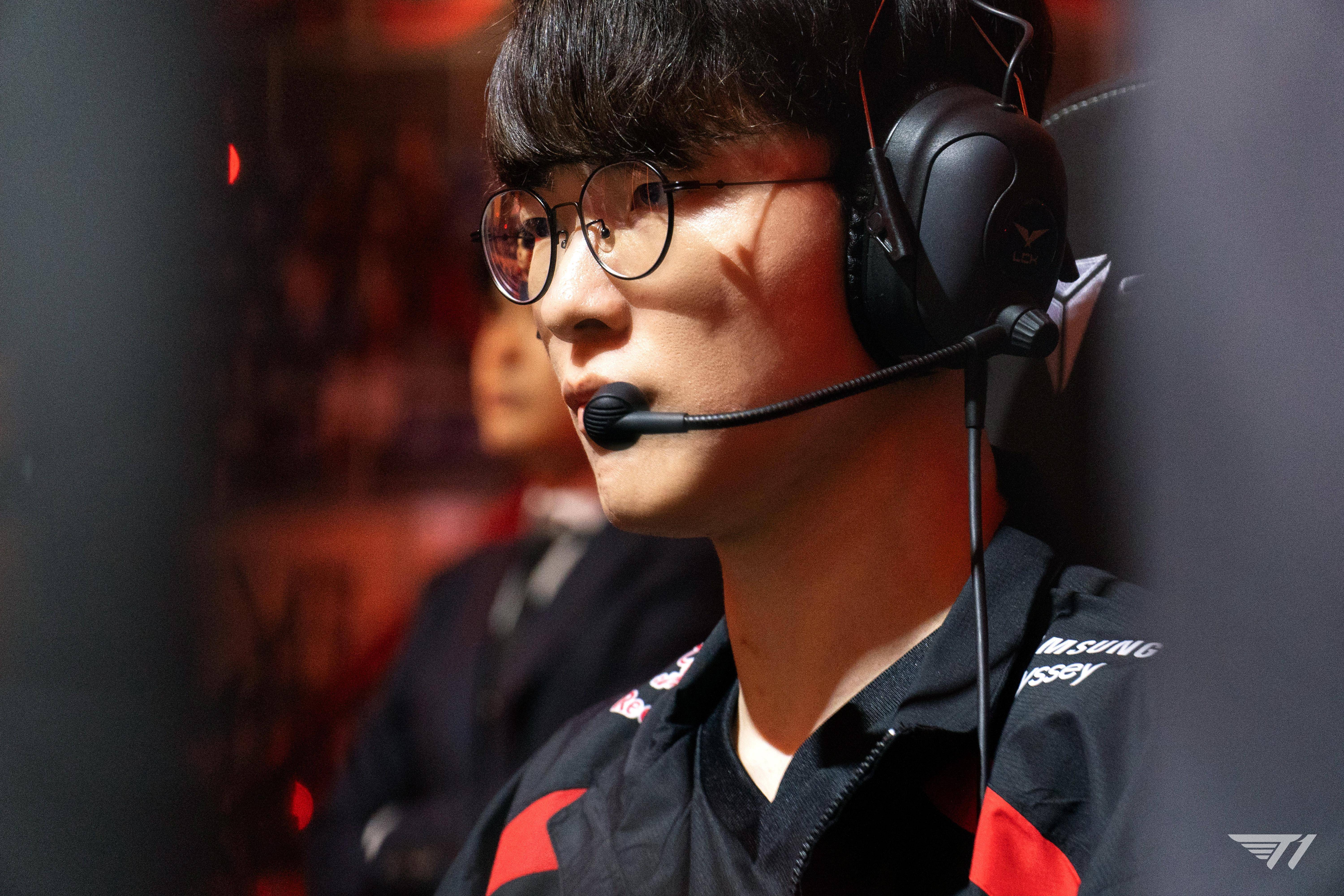 FPX3-2NIP：炸弹人消耗队友冲阵，FPX鏖战五局挺进季后赛50亮630回复英雄联盟的简单介绍