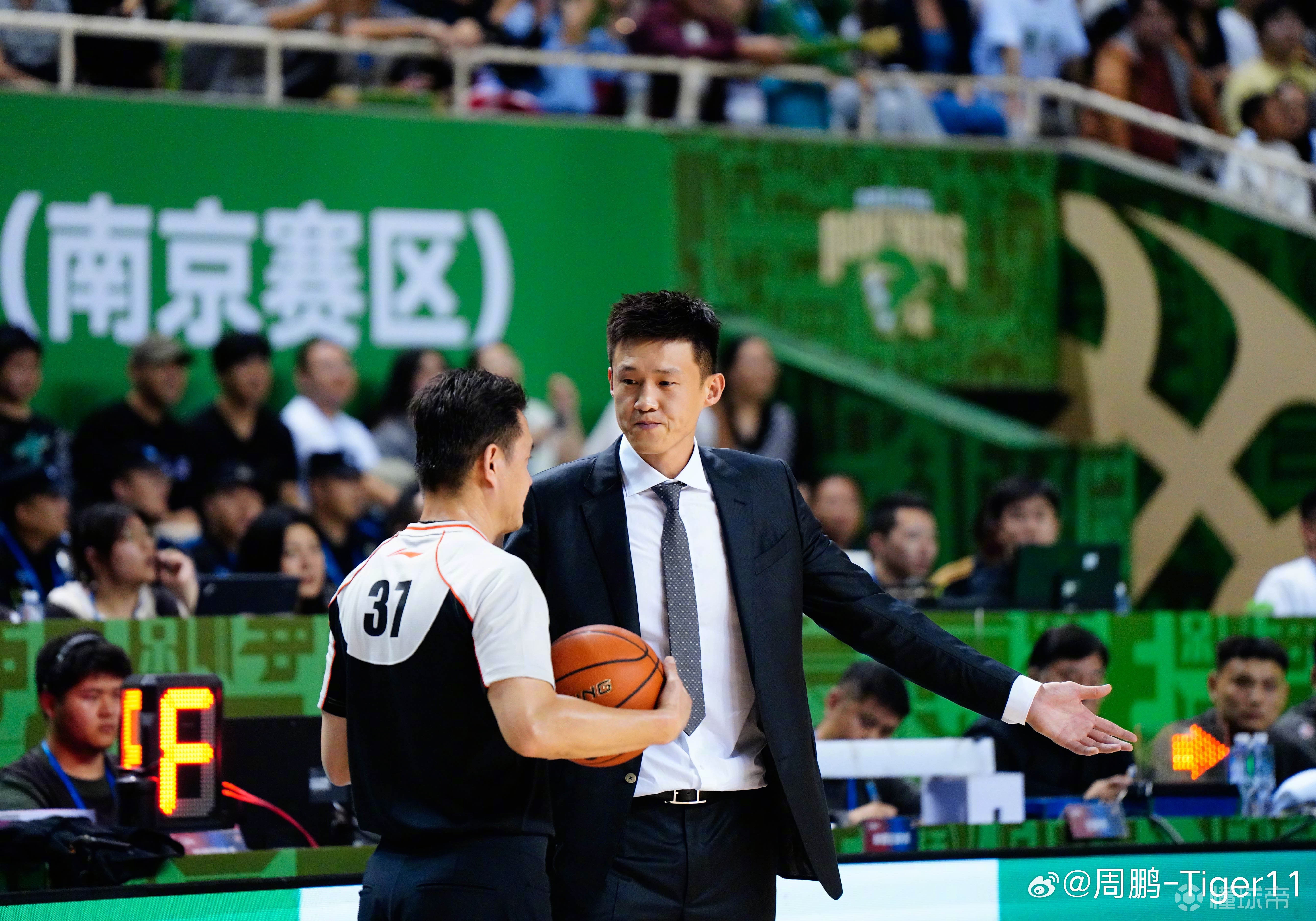 包含媒体人周鹏：本次试训长达8个小时，老鹰对瀚森进行两轮面试的词条