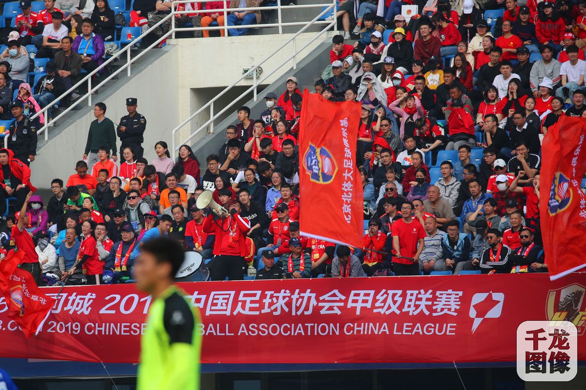 芬兰主场取胜北京球员非尔第坚守门框